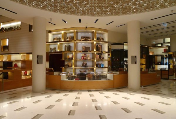 1280px Louis Vuitton Champs Elysées 2 600x408 - Nab Khan - Cost Manager