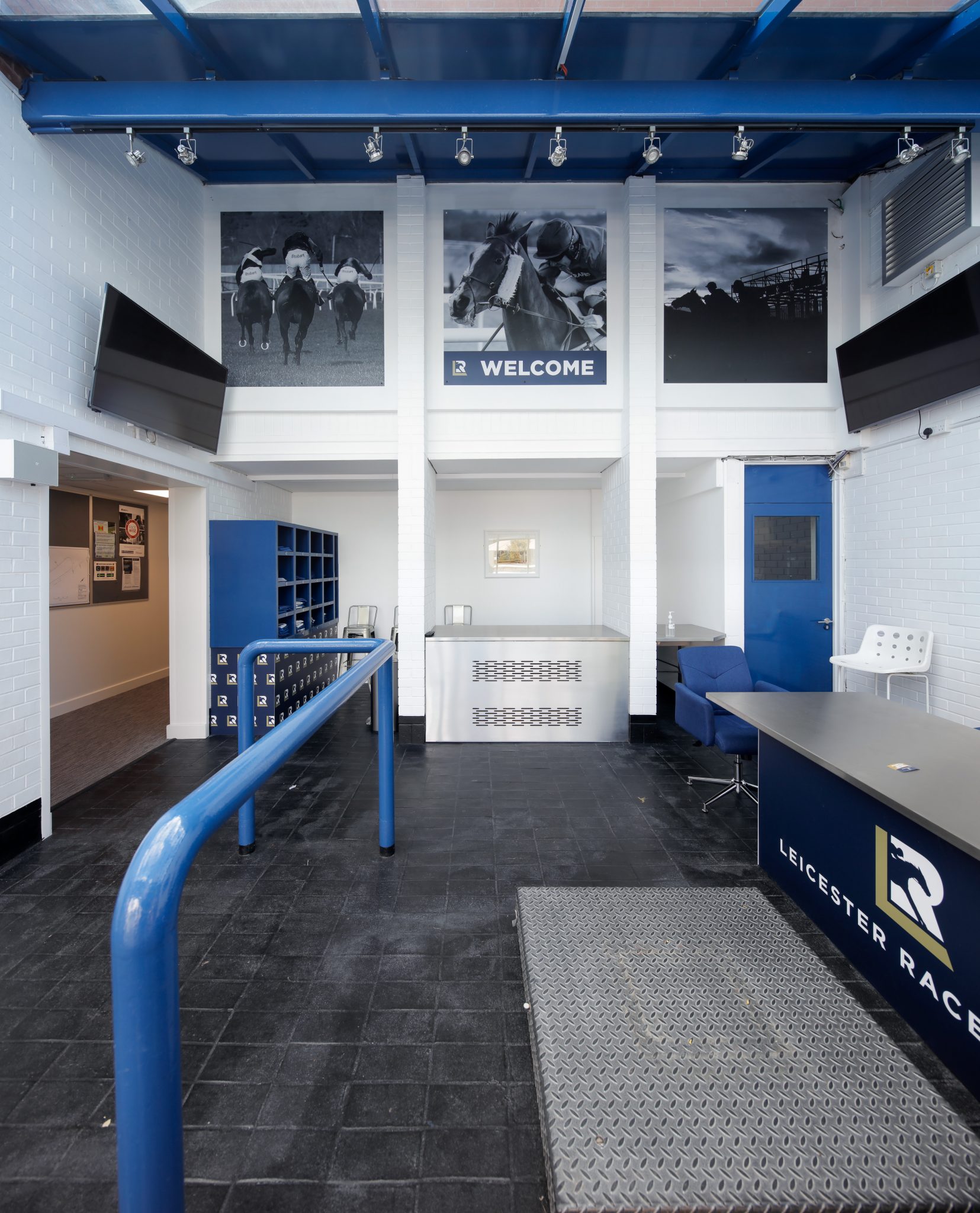 Leicester Racecourse » Fulkers Bailey Russell